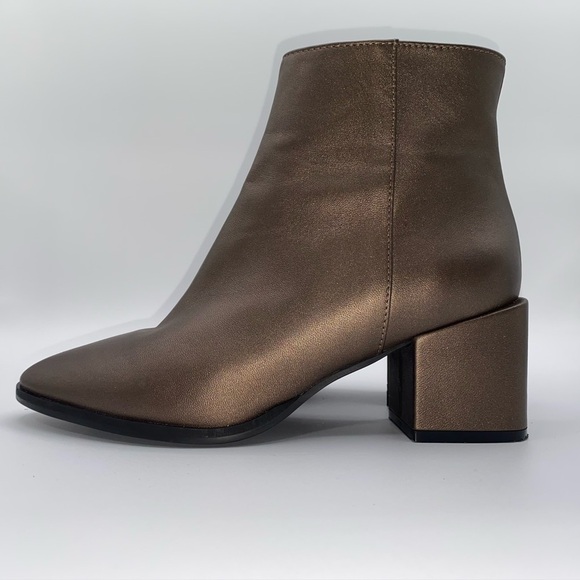 Comfort Sesto Meucci Bronze Metallic 7” Tall Ankle Boots Zip  2”Heel Like New - Picture 2 of 15